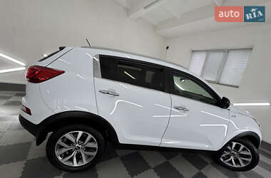 Внедорожник / Кроссовер Kia Sportage 2015 в 
