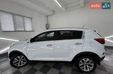 Внедорожник / Кроссовер Kia Sportage 2015 в 