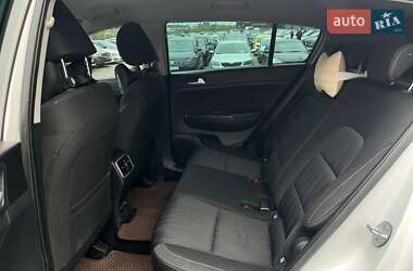 Внедорожник / Кроссовер Kia Sportage 2018 в 