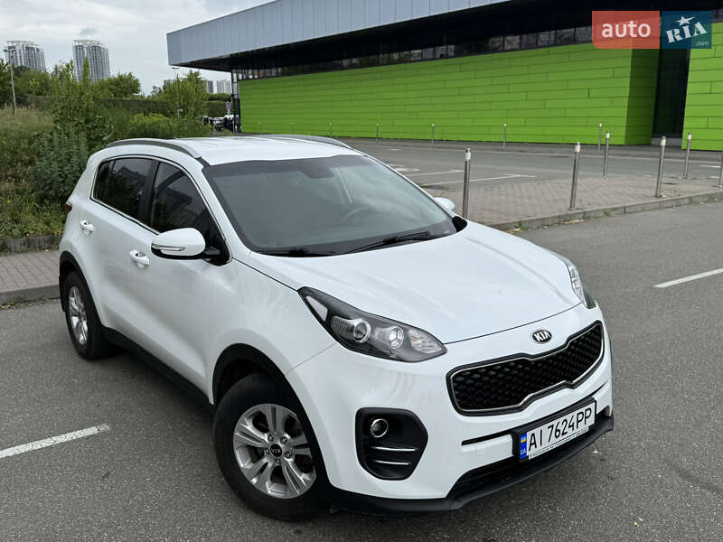 Внедорожник / Кроссовер Kia Sportage 2017 в Киеве