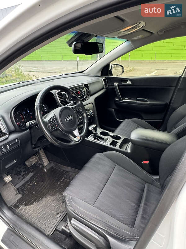 Внедорожник / Кроссовер Kia Sportage 2017 в Киеве