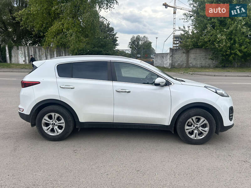 Внедорожник / Кроссовер Kia Sportage 2017 в Львове
