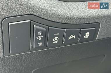 Внедорожник / Кроссовер Kia Sportage 2012 в 