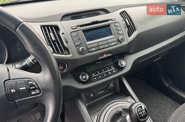 Внедорожник / Кроссовер Kia Sportage 2012 в 