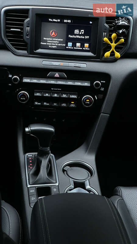 Внедорожник / Кроссовер Kia Sportage 2016 в Шептицькому