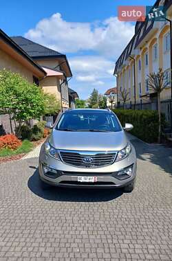 Внедорожник / Кроссовер Kia Sportage 2011 в 