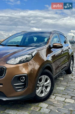 Позашляховик / Кросовер Kia Sportage 2017 в 