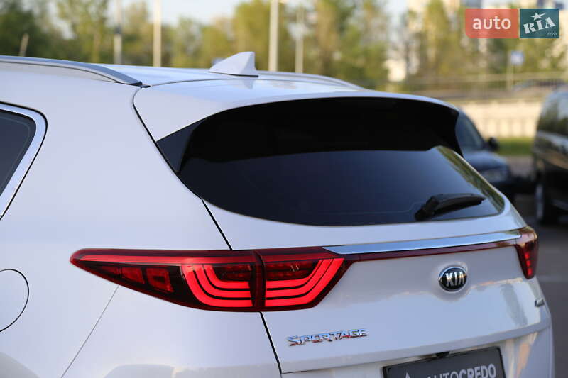 Внедорожник / Кроссовер Kia Sportage 2015 в Киеве