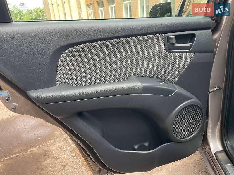 Внедорожник / Кроссовер Kia Sportage 2008 в Кривом Роге