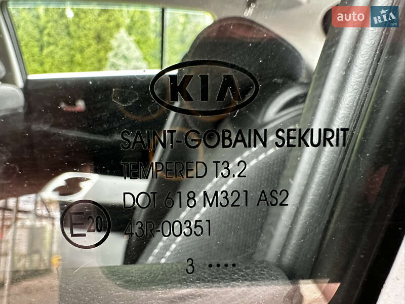 Внедорожник / Кроссовер Kia Sportage 2013 в Запорожье