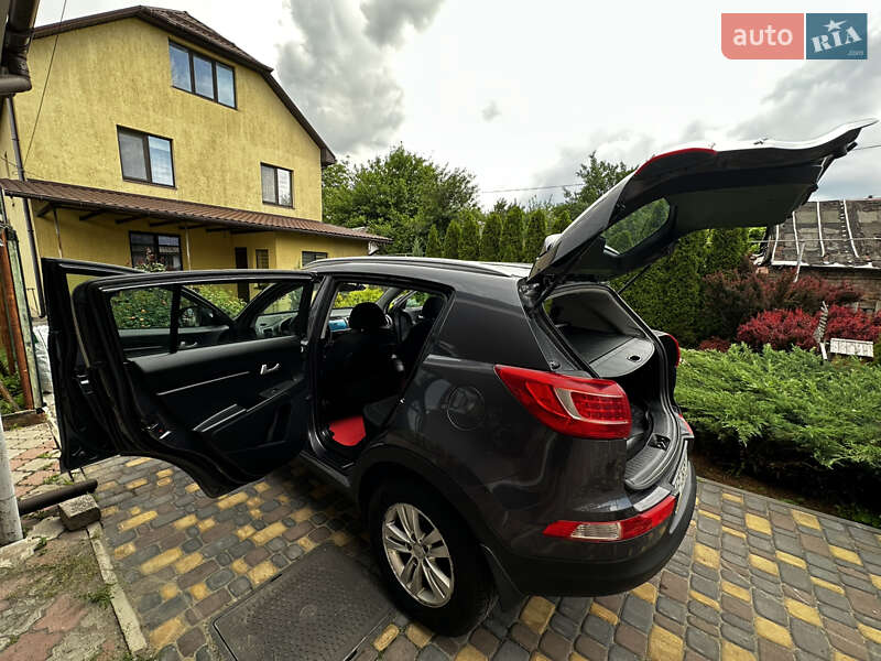 Внедорожник / Кроссовер Kia Sportage 2013 в Запорожье