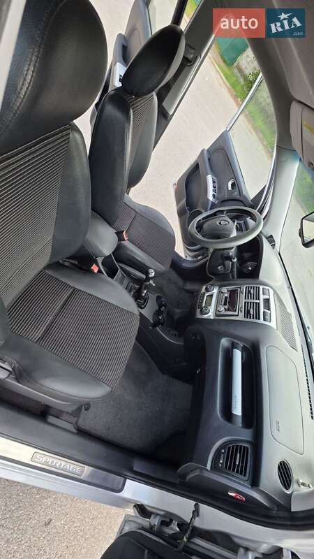 Позашляховик / Кросовер Kia Sportage 2008 в Шостці