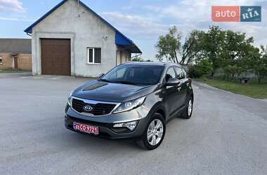 Внедорожник / Кроссовер Kia Sportage 2011 в 