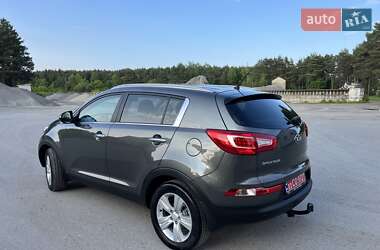 Внедорожник / Кроссовер Kia Sportage 2011 в 