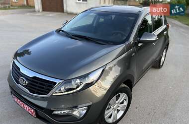 Внедорожник / Кроссовер Kia Sportage 2011 в 