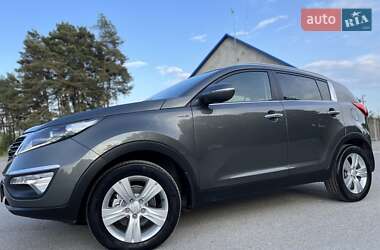 Внедорожник / Кроссовер Kia Sportage 2011 в 