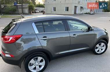 Внедорожник / Кроссовер Kia Sportage 2011 в 