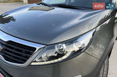 Внедорожник / Кроссовер Kia Sportage 2011 в 