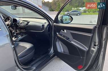 Внедорожник / Кроссовер Kia Sportage 2011 в 