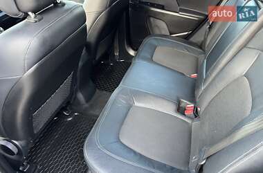 Внедорожник / Кроссовер Kia Sportage 2011 в 