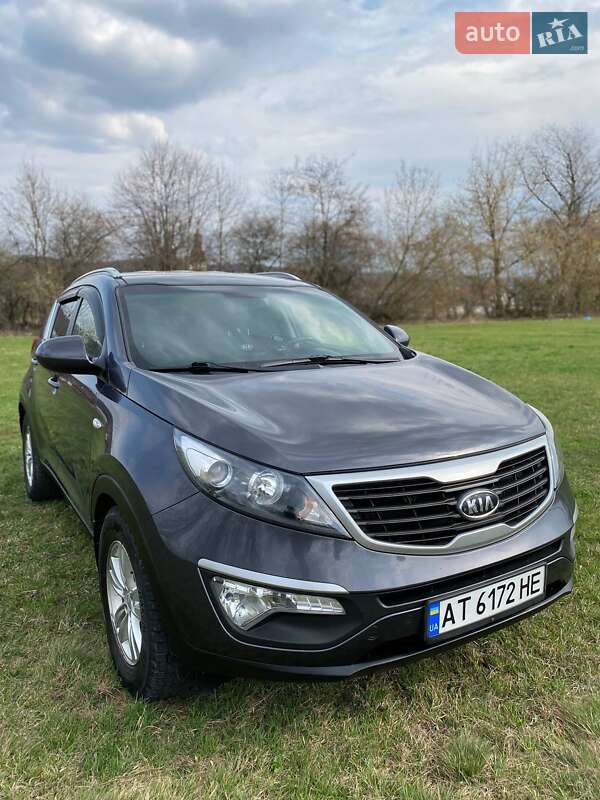 Внедорожник / Кроссовер Kia Sportage 2012 в Гвоздеце