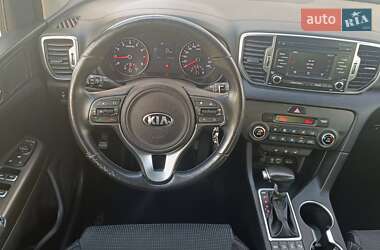 Позашляховик / Кросовер Kia Sportage 2017 в 