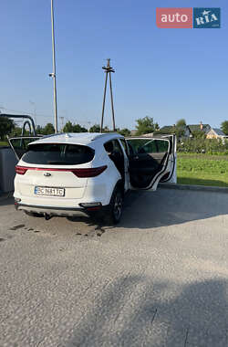 Внедорожник / Кроссовер Kia Sportage 2017 в 