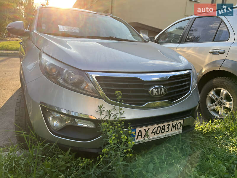 Внедорожник / Кроссовер Kia Sportage 2013 в 