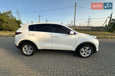 Позашляховик / Кросовер Kia Sportage 2015 в 
