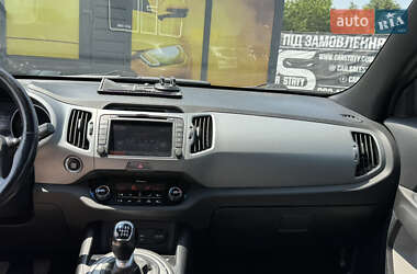Внедорожник / Кроссовер Kia Sportage 2015 в 