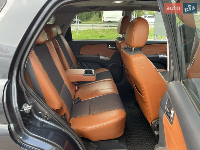 Позашляховик / Кросовер Kia Sportage 2009 в Полтаві