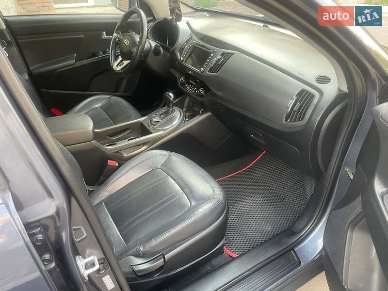 Внедорожник / Кроссовер Kia Sportage 2013 в Киеве
