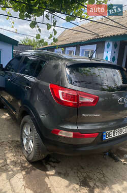 Внедорожник / Кроссовер Kia Sportage 2012 в 