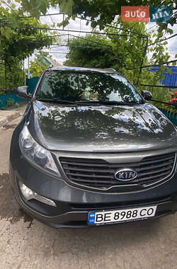 Внедорожник / Кроссовер Kia Sportage 2012 в 
