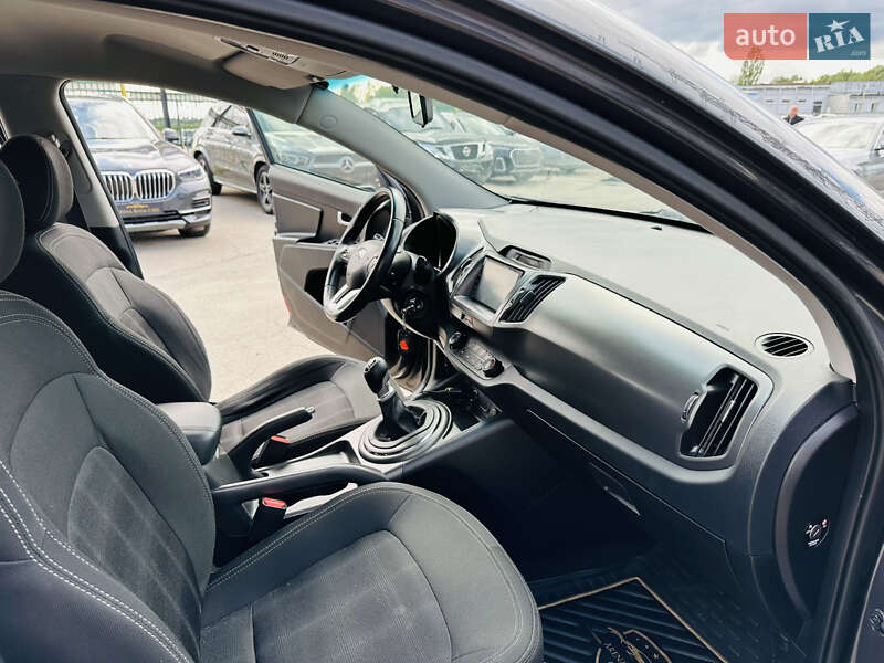 Позашляховик / Кросовер Kia Sportage 2013 в Харкові