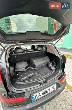 Внедорожник / Кроссовер Kia Sportage 2013 в 