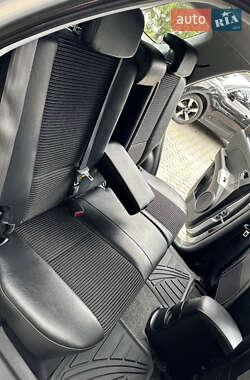 Позашляховик / Кросовер Kia Sportage 2007 в 