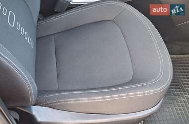 Внедорожник / Кроссовер Kia Sportage 2013 в 