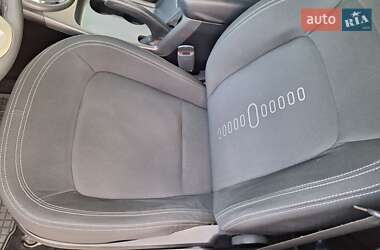 Внедорожник / Кроссовер Kia Sportage 2013 в 