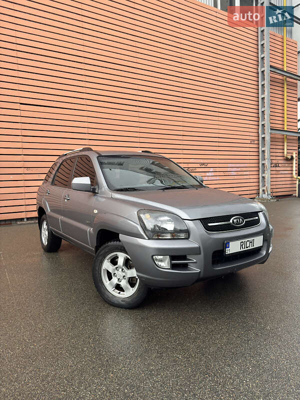 Внедорожник / Кроссовер Kia Sportage 2008 в 