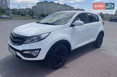 Внедорожник / Кроссовер Kia Sportage 2015 в Львове