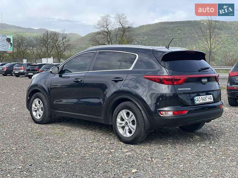 Внедорожник / Кроссовер Kia Sportage 2017 в Сваляве