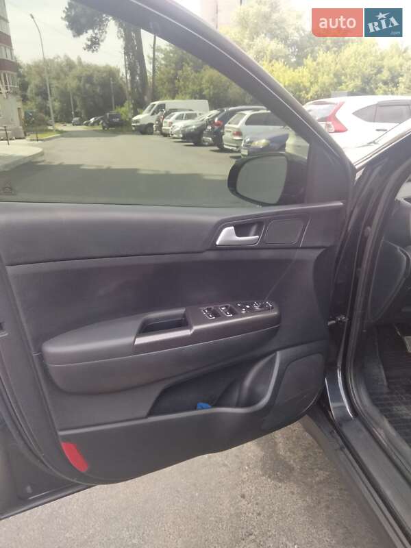 Внедорожник / Кроссовер Kia Sportage 2016 в Виннице