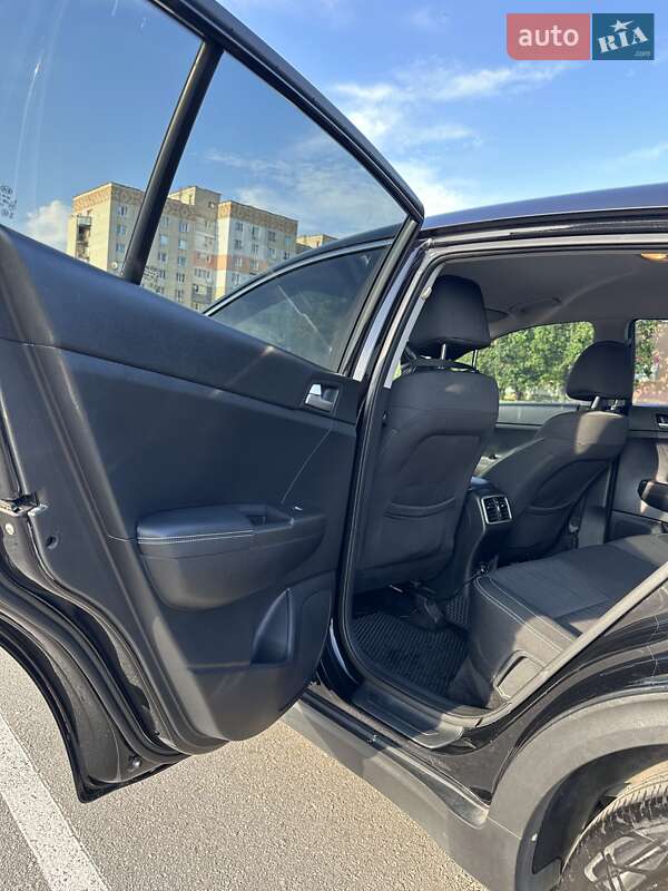 Внедорожник / Кроссовер Kia Sportage 2017 в Кропивницком