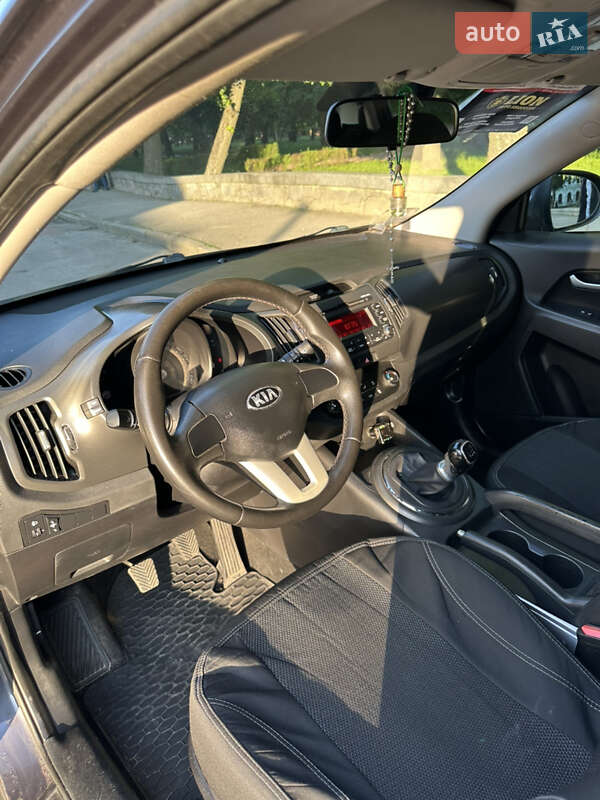 Внедорожник / Кроссовер Kia Sportage 2013 в Житомире