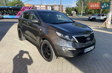 Позашляховик / Кросовер Kia Sportage 2012 в Миколаєві