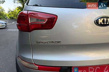 Внедорожник / Кроссовер Kia Sportage 2013 в 
