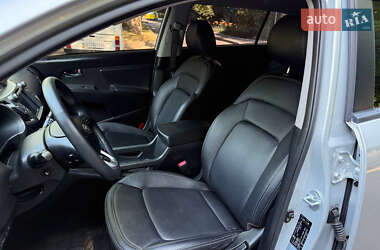 Внедорожник / Кроссовер Kia Sportage 2013 в 