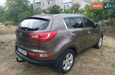 Внедорожник / Кроссовер Kia Sportage 2011 в 