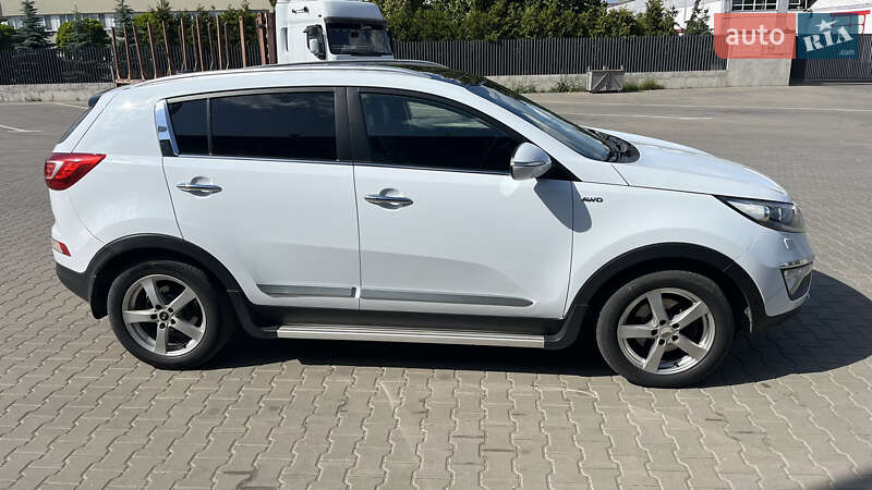 Внедорожник / Кроссовер Kia Sportage 2012 в Луцке